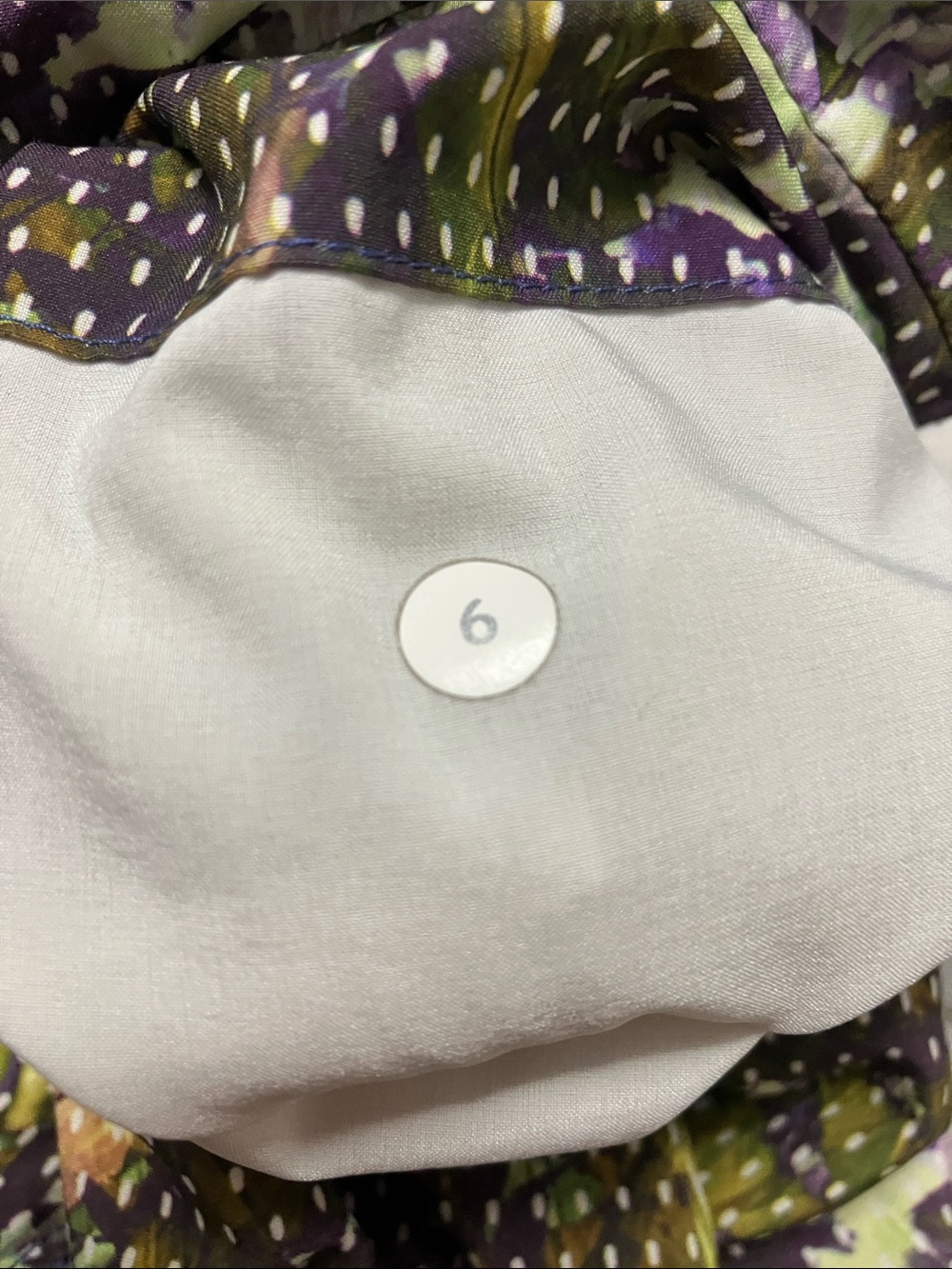 Lululemon Spring Break Away Short Sz 6 in Floral Sport White Multi - Picture 12 of 12